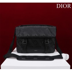  Dior Explorer 