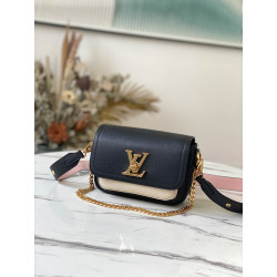 Louis Vuitton Size: 19 x 13 x 8 cm