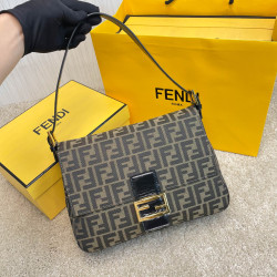 FENDI Large Cloth Bag Ref: 8851