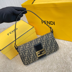 FENDI Small Cloth Bag Ref. 8850