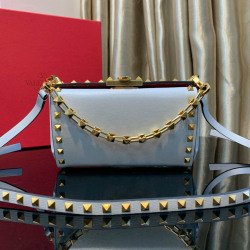Valentino Size: 19 x 12 x 5 cm