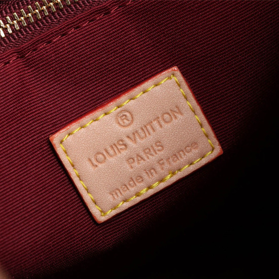 Louis Vuitton Model: 46283 Size: 34x28x11cm