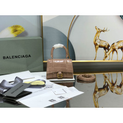 Balenciaga Model: LG0115 Size: 11.5x14x4.5cm