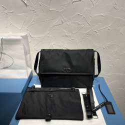 Prada Messenger Bag Size: 38x28cm 1BC208