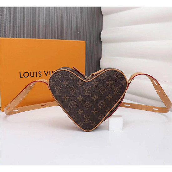 Louis Vuitton Model: 45149 Size: 22x20x6cm