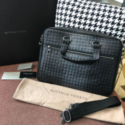 BV Briefcase Size: 38cm Black