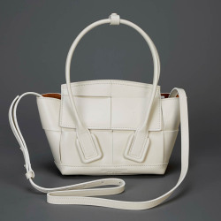 BV Bottega Veneta Arco29 Collection Bag Size: 29x22cm