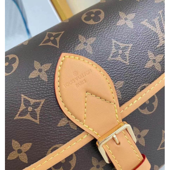 Louis Vuitton Retro Underarm Crossbody Bag