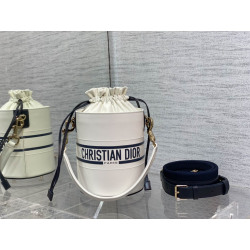 White Vibe series bucket bag size:14*14*17cm