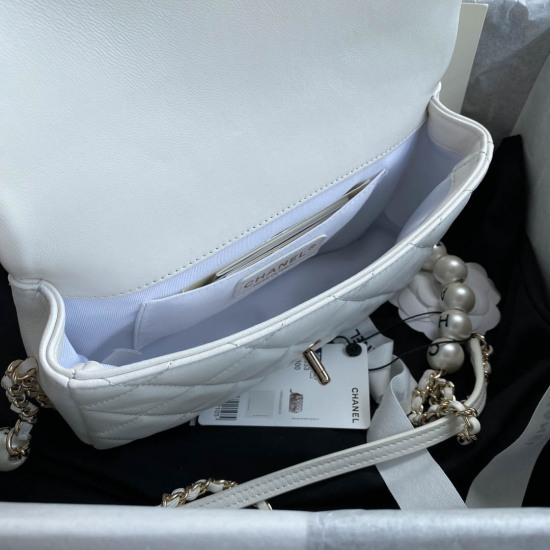 Pearl bag Size: 15 x 22 x 7cm