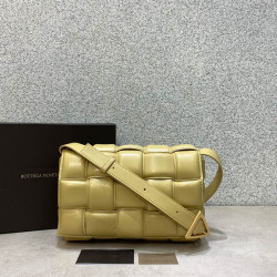 BV Pillow Bag Size:26x18cm