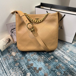 Chane Hippie Bag Model: AS2845 Size: 36 35.5 7
