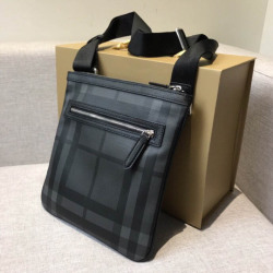 Single shoulder crossbody bag Size:27X28cm Code:400123