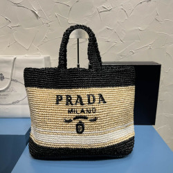 Prada Shopping Bag Size: 49x35cm 1BG408