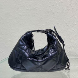 Caro Tulip Handbag Size: 25x16x2.5 cm