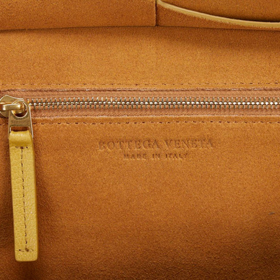 BV Bottega Veneta Arco29 series bag Size: 29x22cm