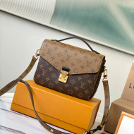 Louis Vuitton Size: 25 x 19 x 9 cm