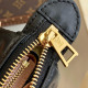 Louis Vuitton Item No.: M57790 Size: 26x20x12cm