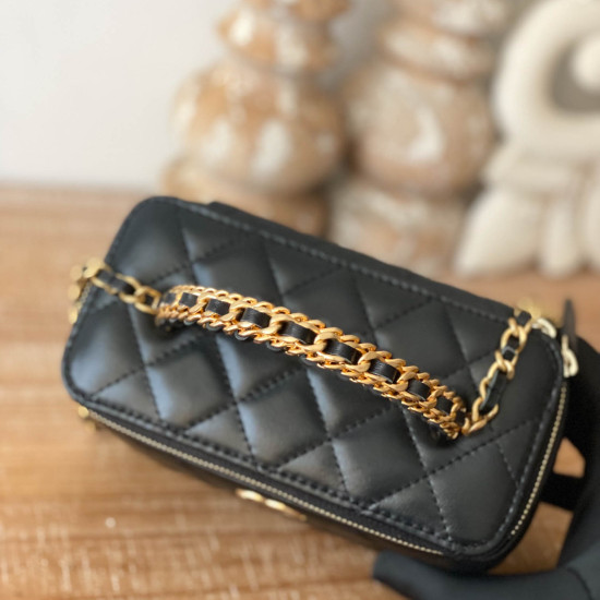   Chanel Box Bag Size: 16 9.5 8, Style: 81230