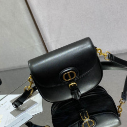 BOBBY Handbag Size: 22x17x6 cm