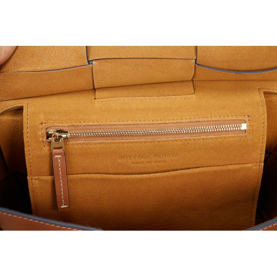 BV Bottega Veneta Arco33 Series Bag Size: 33x21cm