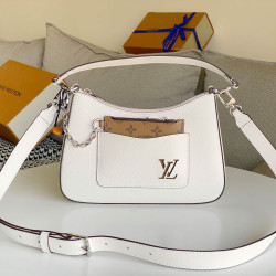 Louis Vuitton Size: 25 x 15 x 8 cm