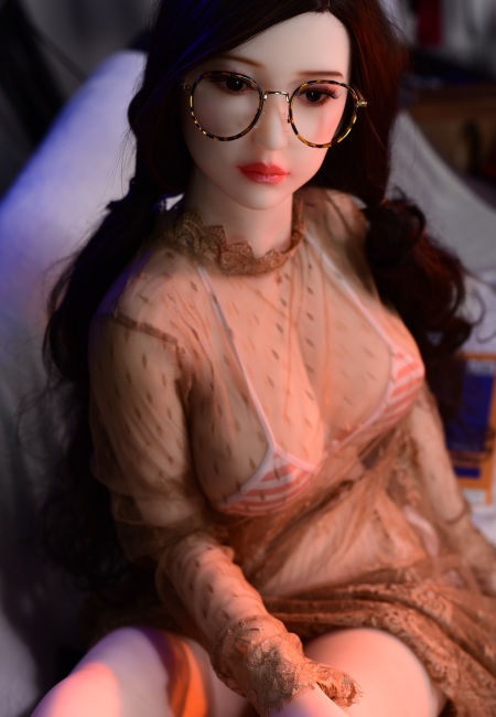6YE | Carlyne - 5ft3/160cm Mid Boobs Intellectual Asian Sex Doll