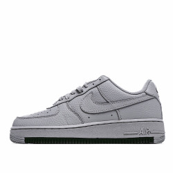Nike Air Force 1 07 Low Low Top Sneakers
