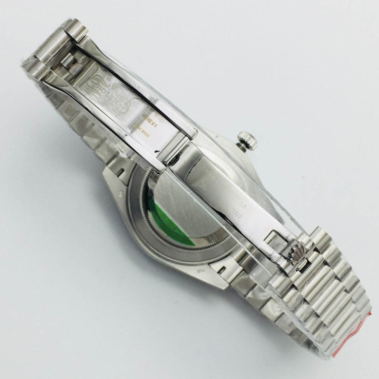 Rolex Datejust Diameter: 41mm Thickness: 11.8mm