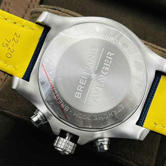 Breitling Chronograph Diameter: 45 mm