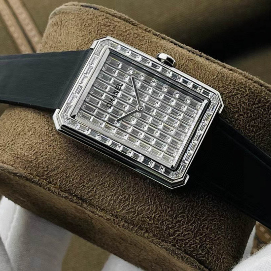 Chanel watch Diameter: 26.7X34.6X7.33 mm