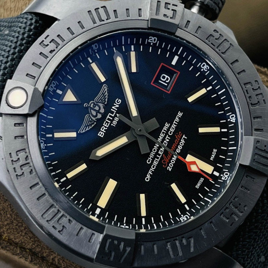 Breitling reconnaissance watch Case: 44 mm * 12.7 mm