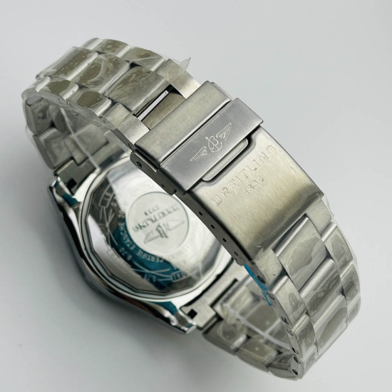 Breitling World Watch Diameter: 43 mm * 12.2 mm