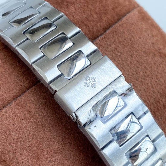 Patek Philippe Men's Watch Size 45*14mm