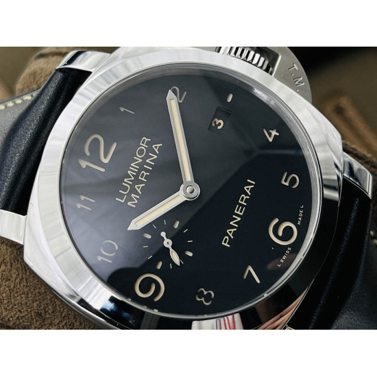 Panerai PAM 906 series watch
