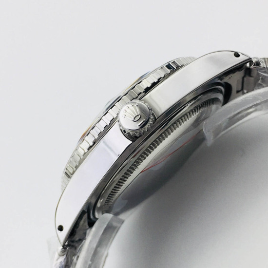 Rolex GMT-Master watch Diameter: 40 mm