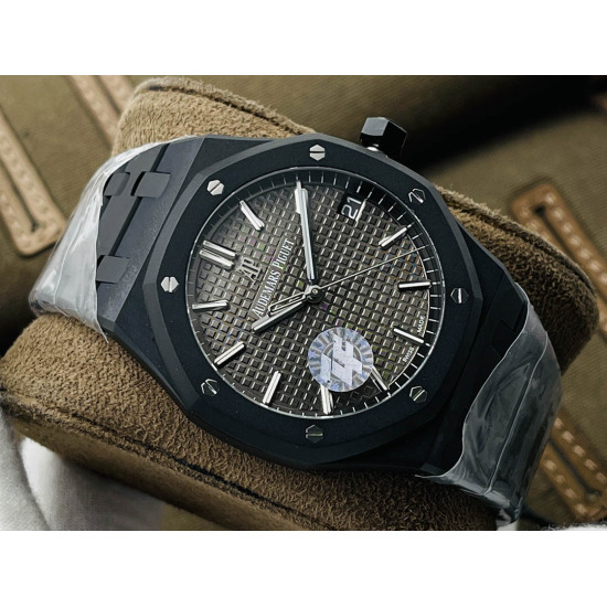 Audemars Piguet watch size: 41*10.4 mm