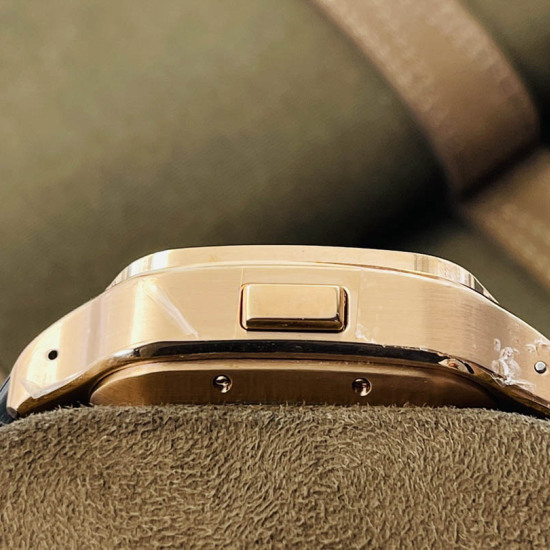 Cartier Classic Series Watch Model: WSSA0017 Diameter 43.3 mm