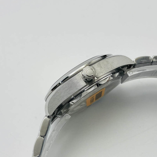 Omega Seamaster watch Diameter: 34 mm