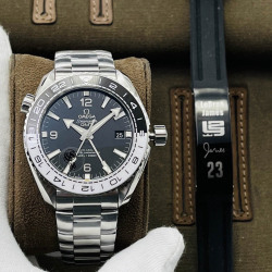 Omega Seamaster watch Diameter: 43.5 mm