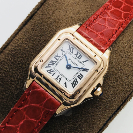 Cartier Cheetah series watch Diameter: 27*37 mm