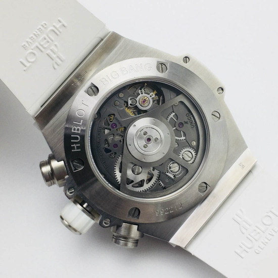 Hublot Big Bang watch Diameter: 45.5 mm