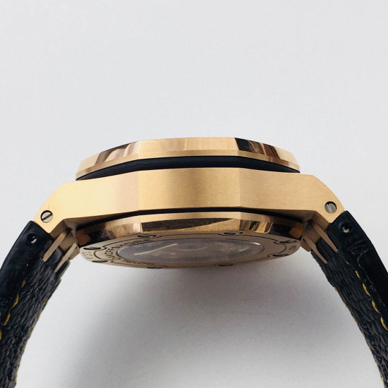 Audemars Piguet ceramic watch Diameter: 42 mm