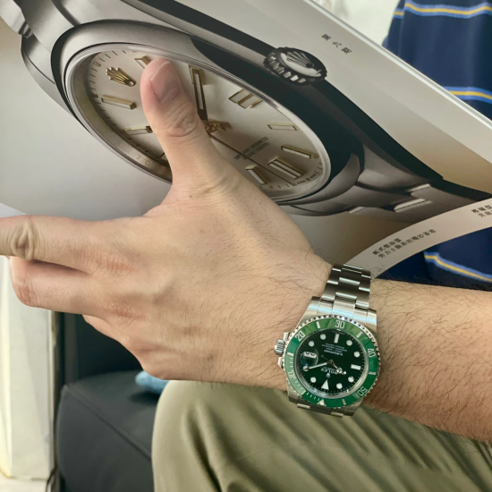 Rolex Submariner 116610LV-0002 Black Disk Watch (Green Water Ghost)