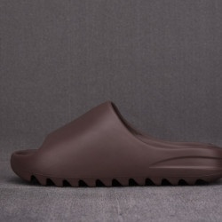 Adidas adidas Yeezy Slide Soot G55495