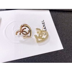  Chanel Heart Earrings