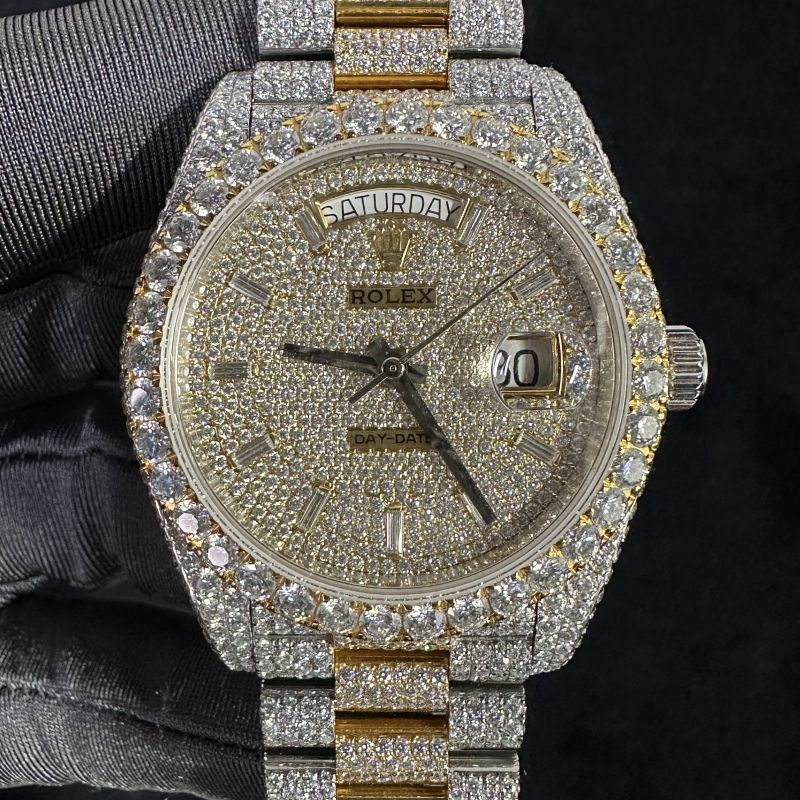 Iced out Rolex Watches #OEM #LAB #icedoutwatch #icedoutjewelry #diamondwatch #moissanitewatch #customwatch #luxurywatches #VVS #diamond #moissanite #icedout
