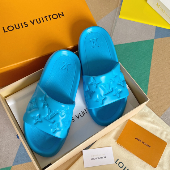 Louis Vuitton Waterfront拖鞋