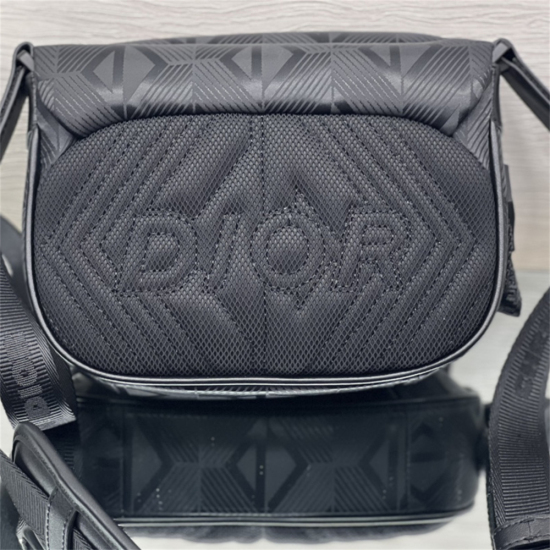 Dior Explorer 信使包