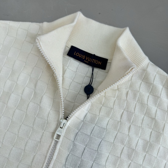 Louis Vuitton 棋盘格拉链针织衫